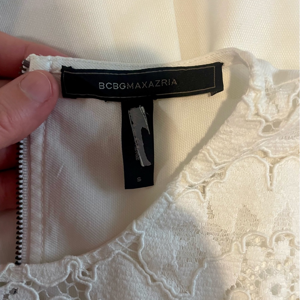 BCBG MaxAzria Lace Top - Picture 7 of 8